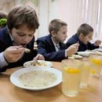 С 1 сентября в украинских школах заработают новые нормы питания