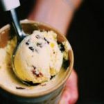 Пряное мороженое с сухофруктами