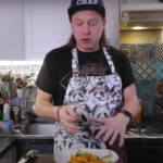 «Трехрублевый рецепт»: как при помощи вкусного соуса превратить макароны в шедевр, рассказал Емельяненко