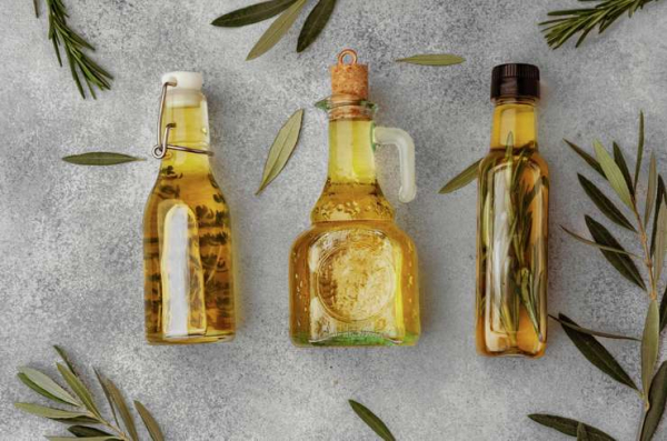 Оливковое, сафлоровое или жожоба: какое масло вам подходит для ухода за кожей