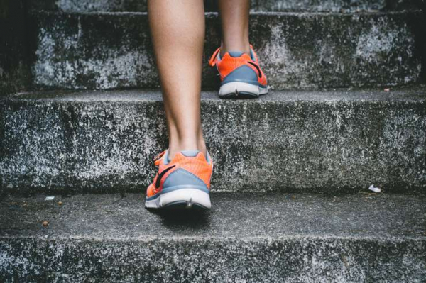 Три эффективных упражнения для сушки ног — результат за пару недель